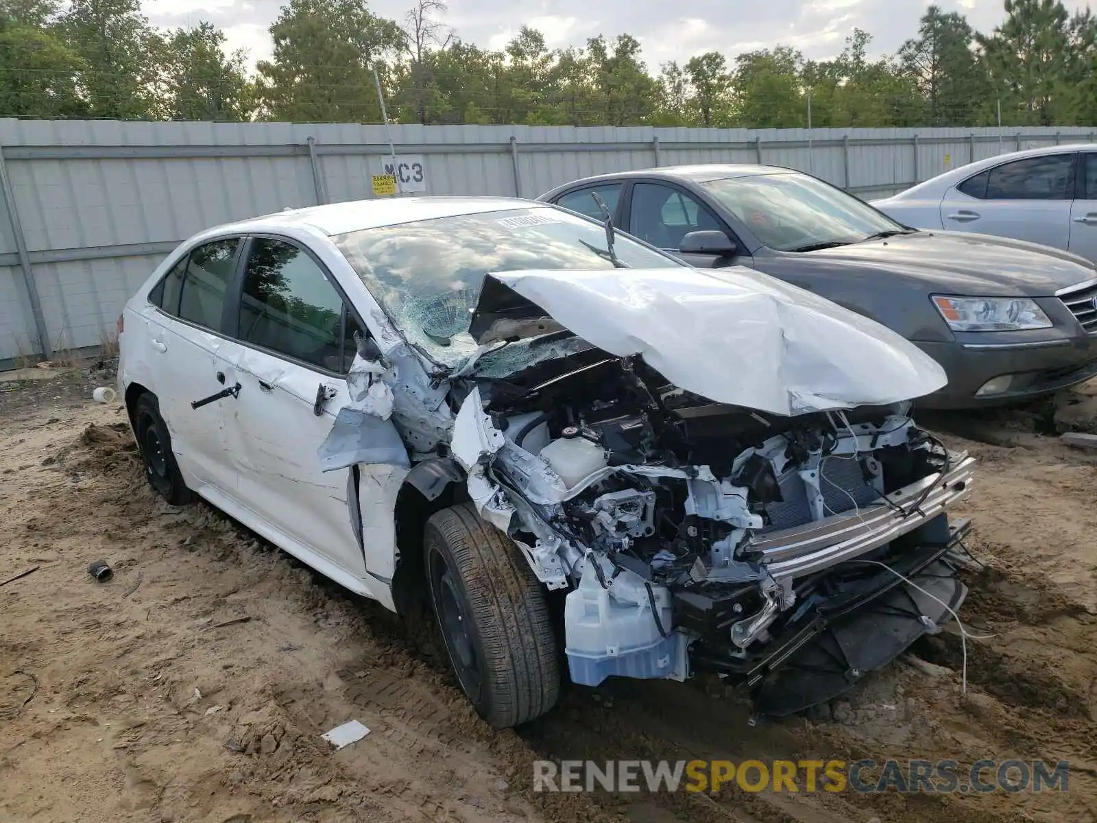 1 Photograph of a damaged car JTDEPRAE6LJ115426 TOYOTA COROLLA 2020