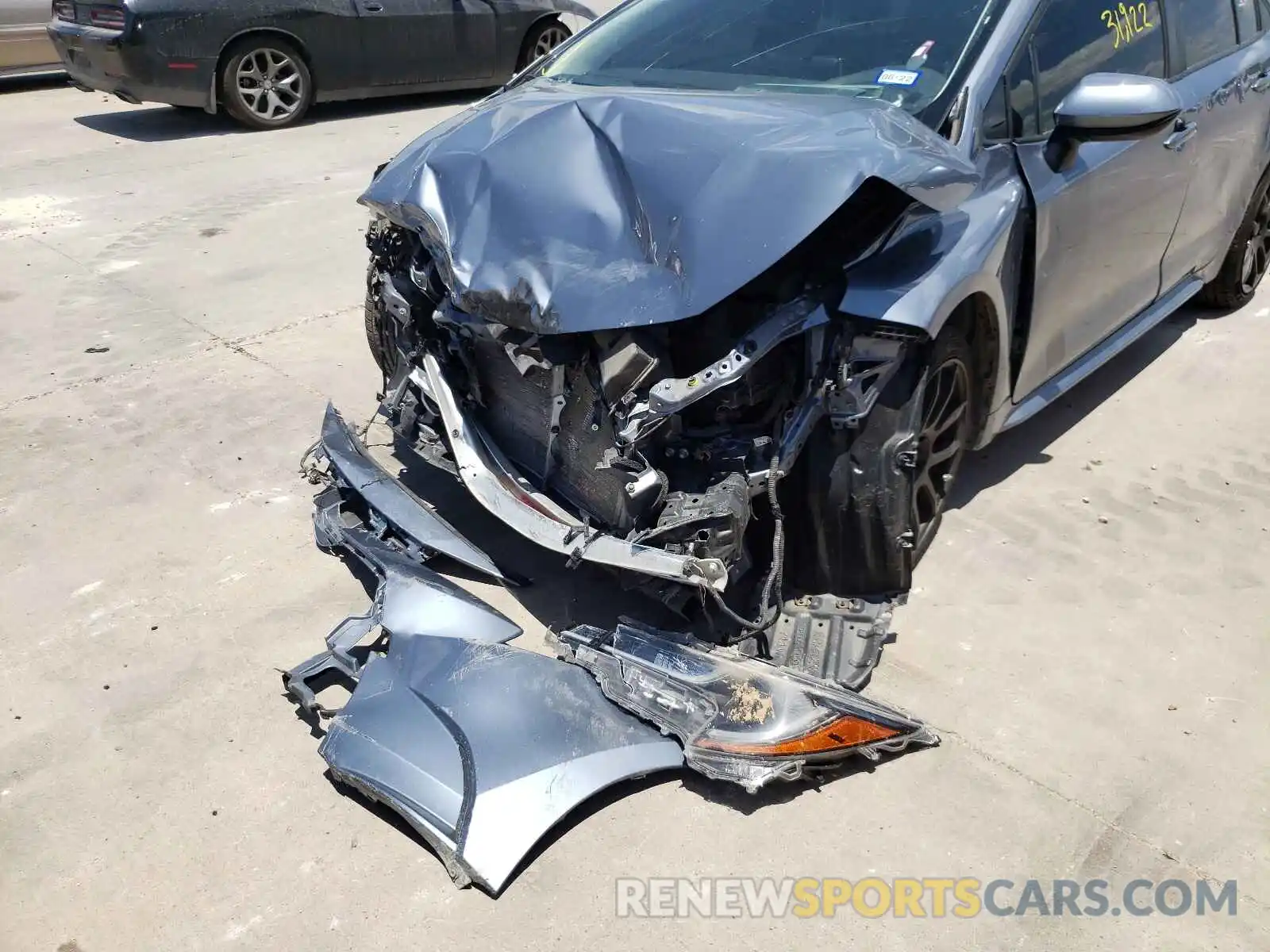 9 Photograph of a damaged car JTDEPRAE6LJ115605 TOYOTA COROLLA 2020