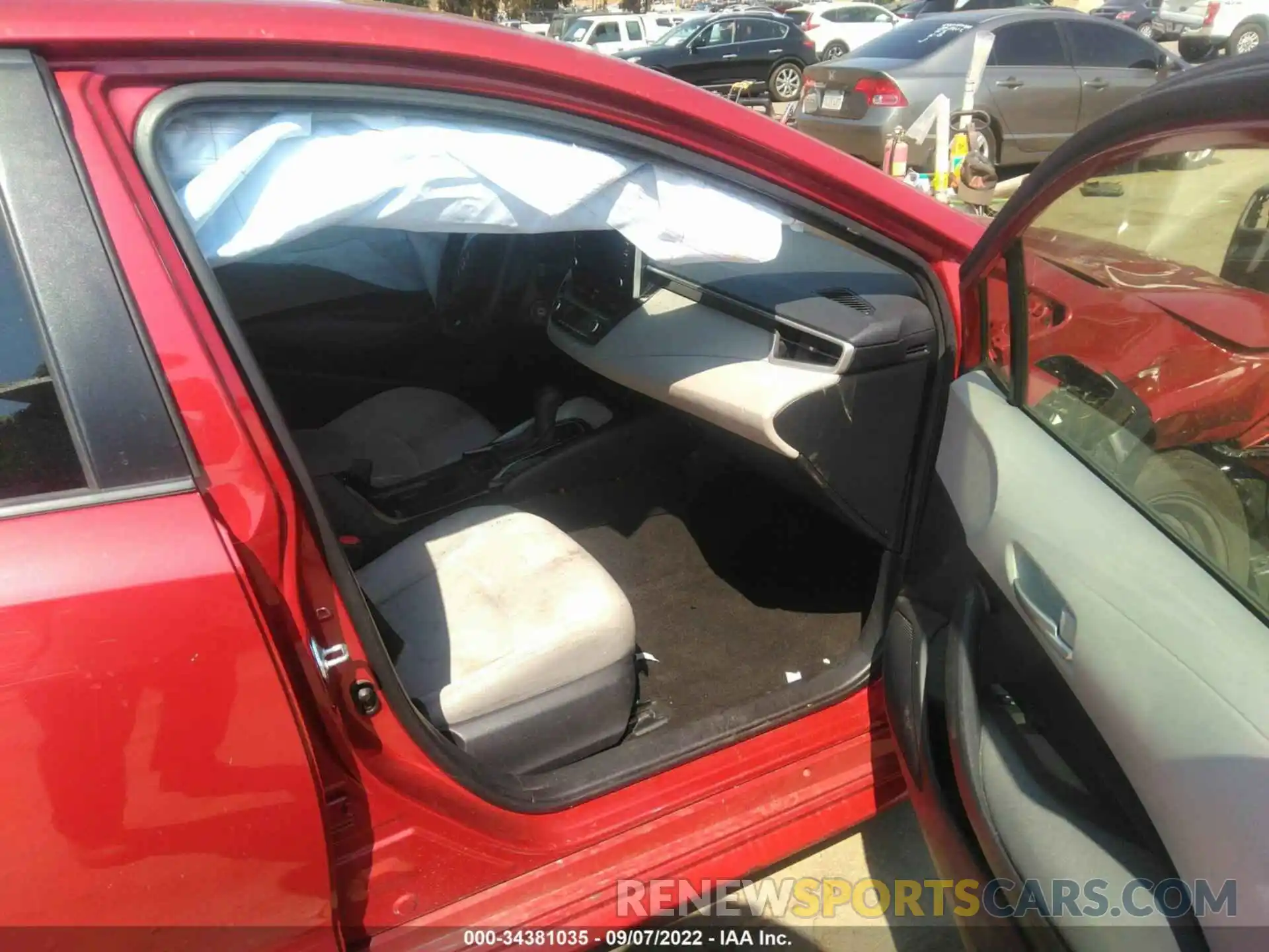 5 Photograph of a damaged car JTDEPRAE7LJ001404 TOYOTA COROLLA 2020