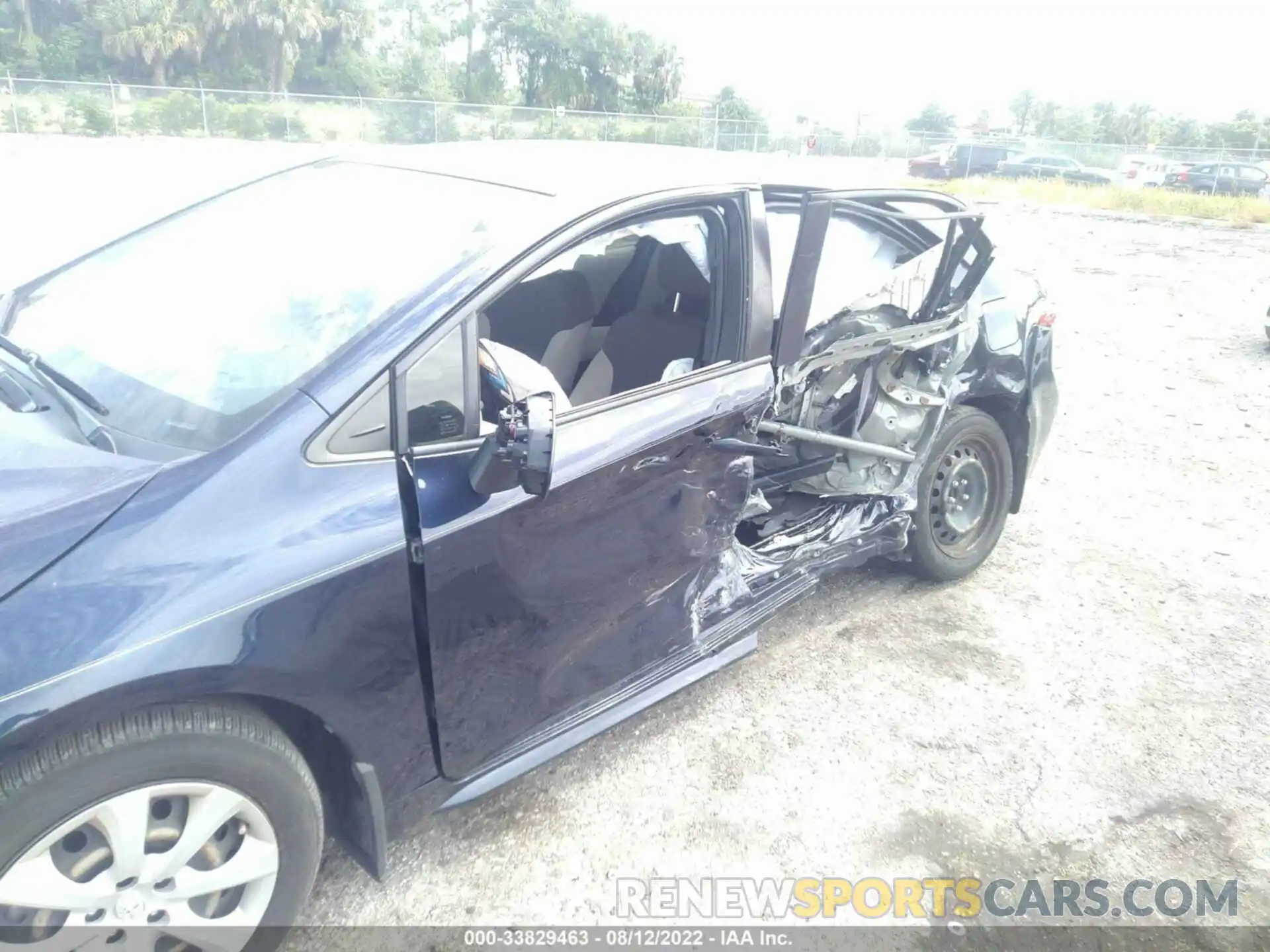 6 Photograph of a damaged car JTDEPRAE7LJ004271 TOYOTA COROLLA 2020