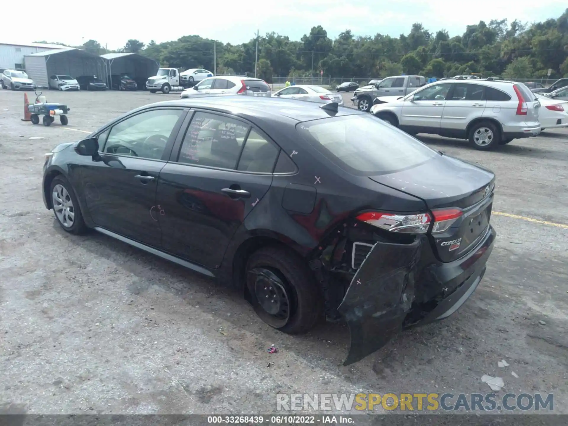 3 Photograph of a damaged car JTDEPRAE7LJ004996 TOYOTA COROLLA 2020