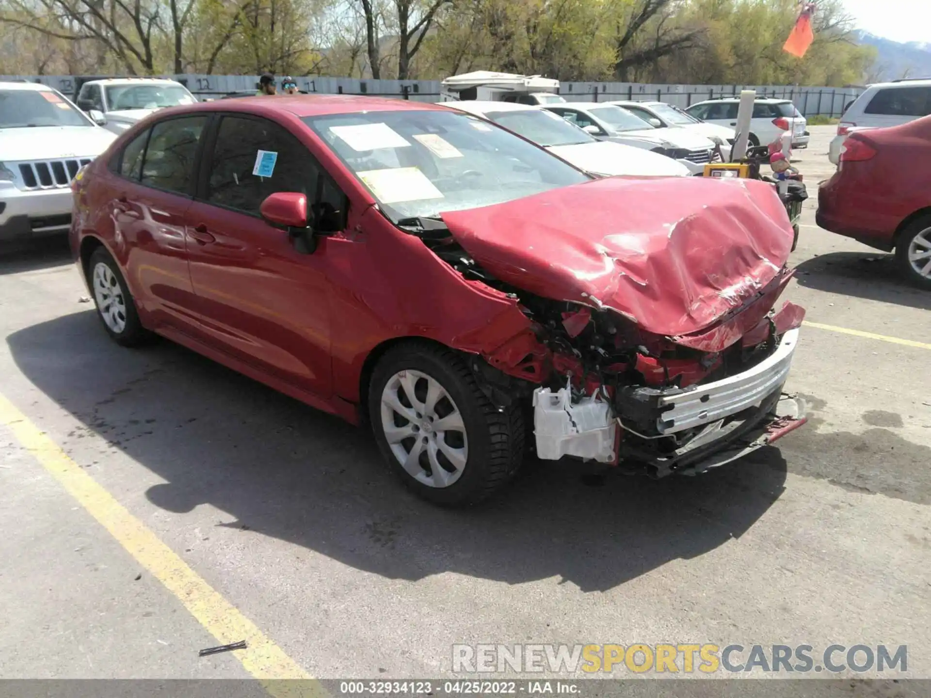 1 Photograph of a damaged car JTDEPRAE7LJ006652 TOYOTA COROLLA 2020