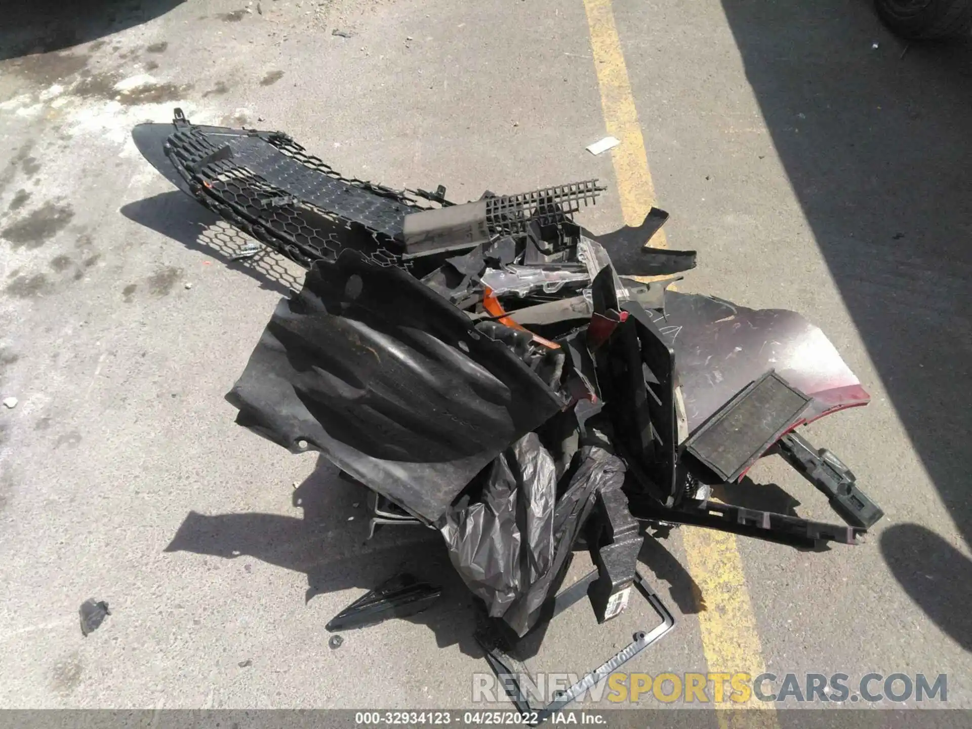 12 Photograph of a damaged car JTDEPRAE7LJ006652 TOYOTA COROLLA 2020