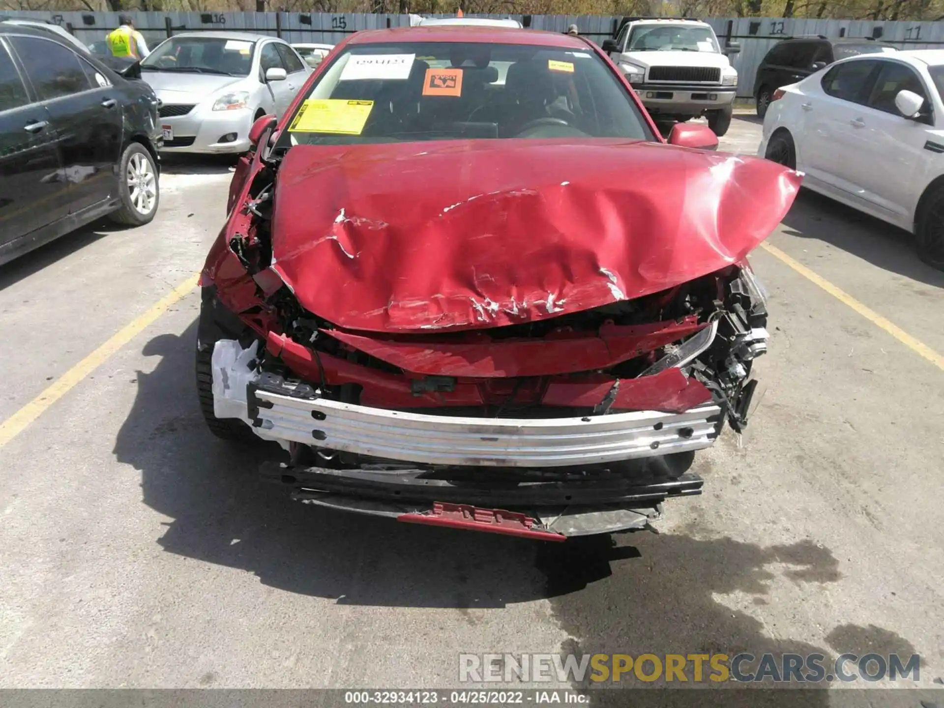 6 Photograph of a damaged car JTDEPRAE7LJ006652 TOYOTA COROLLA 2020