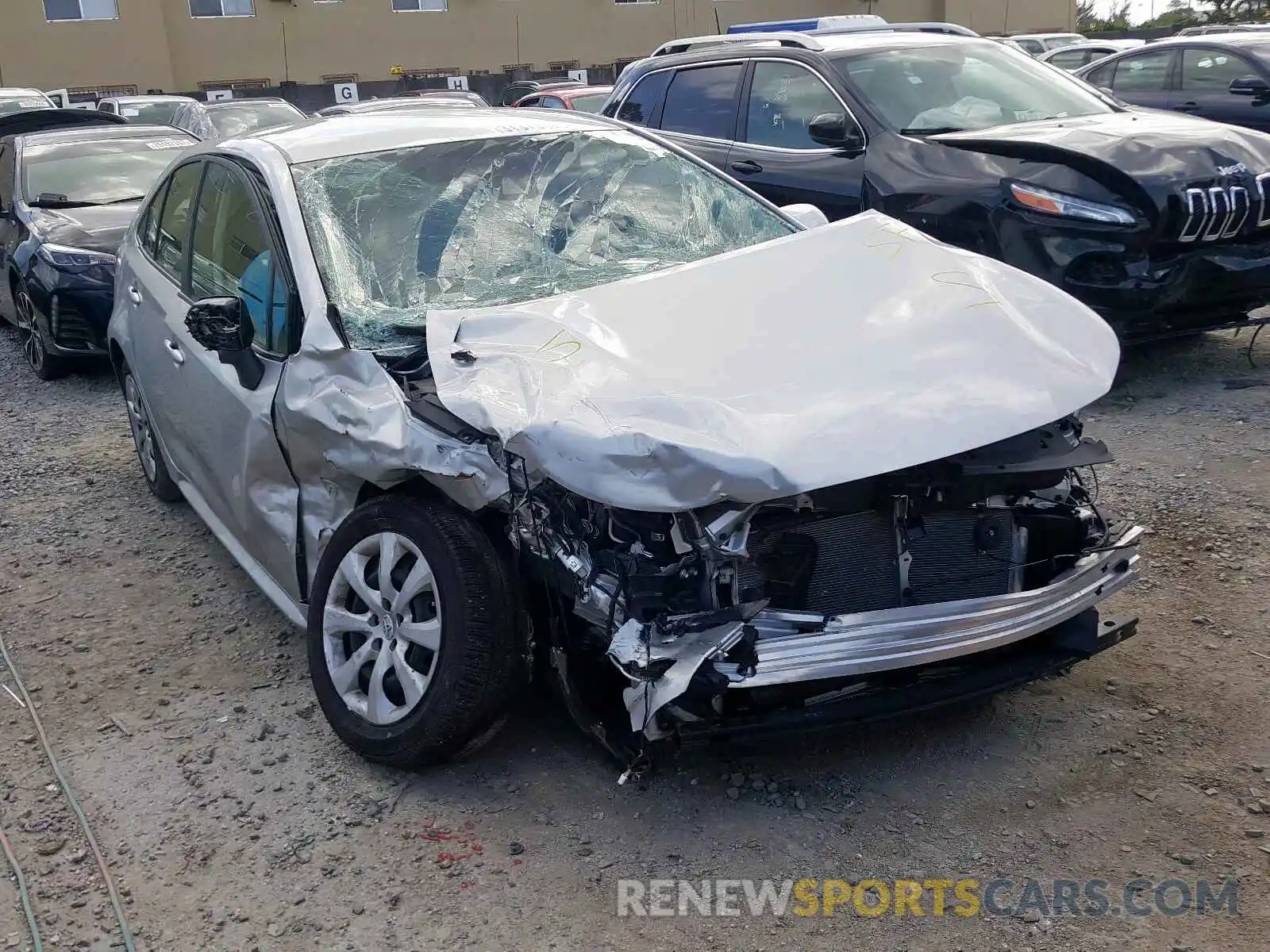 1 Photograph of a damaged car JTDEPRAE7LJ006909 TOYOTA COROLLA 2020