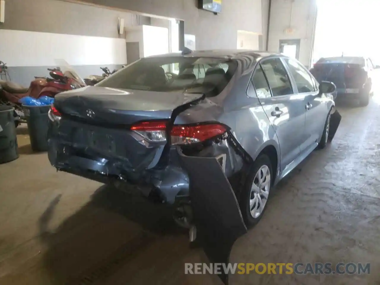 4 Photograph of a damaged car JTDEPRAE7LJ007140 TOYOTA COROLLA 2020