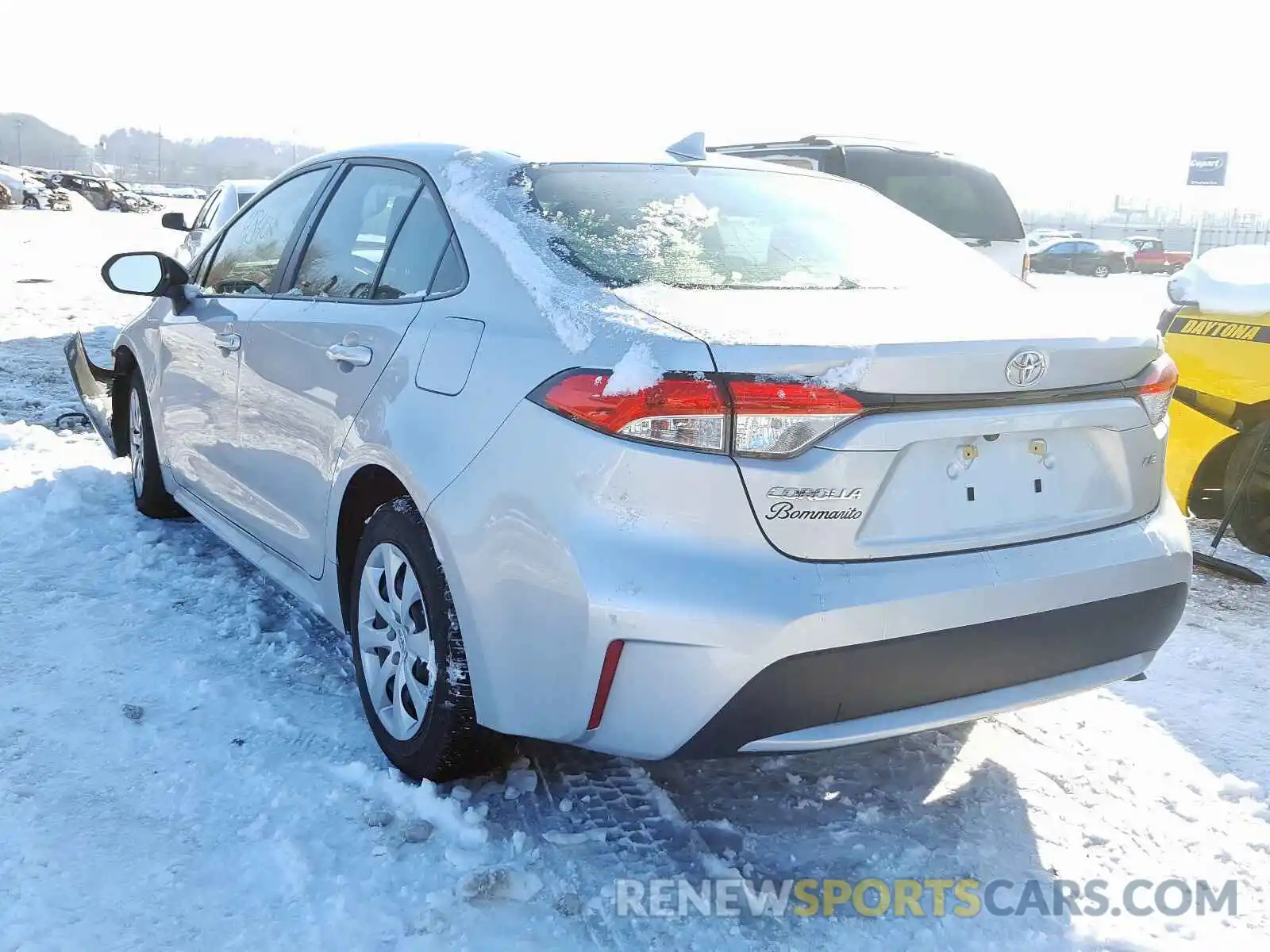 3 Photograph of a damaged car JTDEPRAE7LJ012273 TOYOTA COROLLA 2020