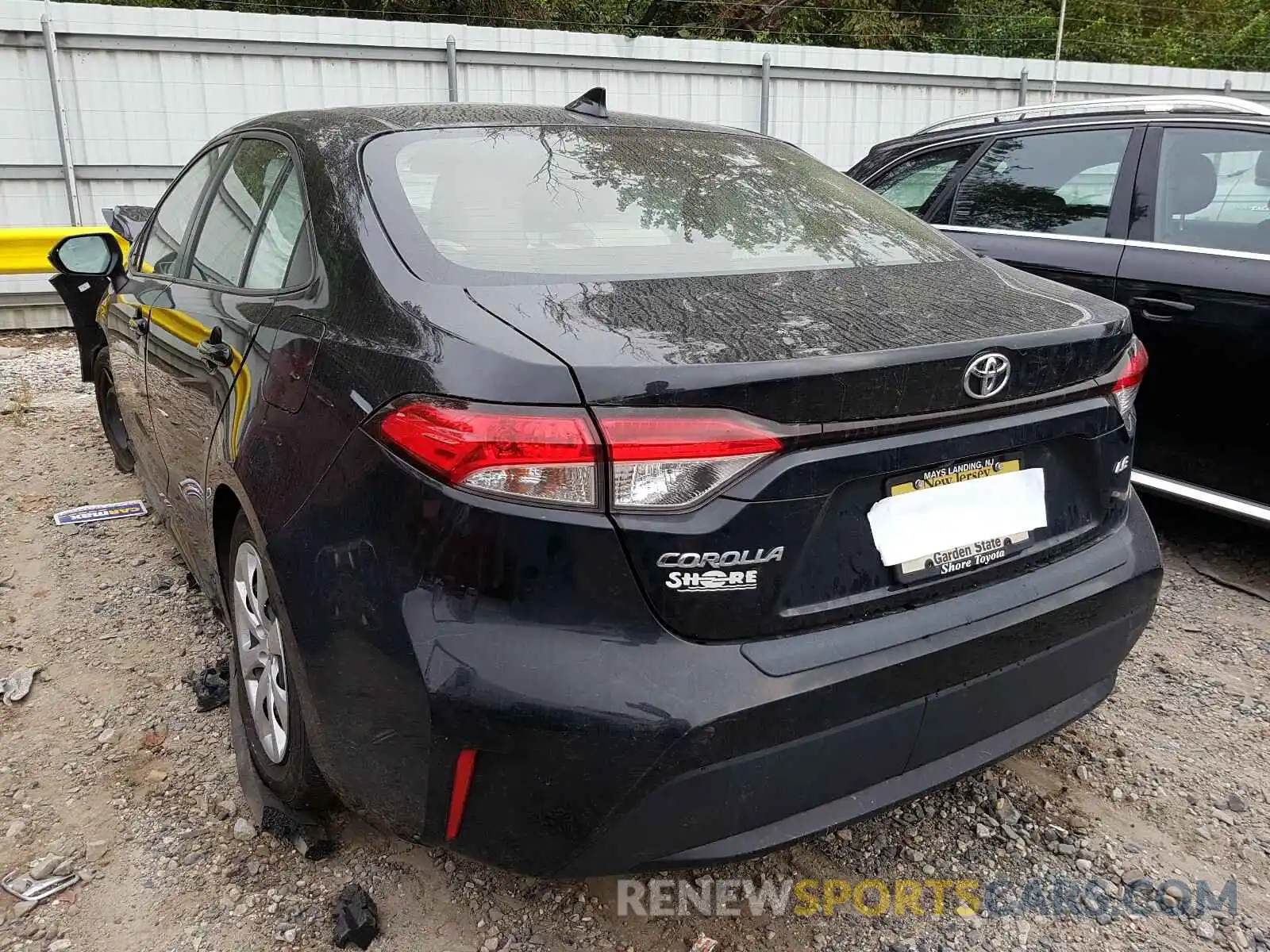 3 Photograph of a damaged car JTDEPRAE7LJ013634 TOYOTA COROLLA 2020