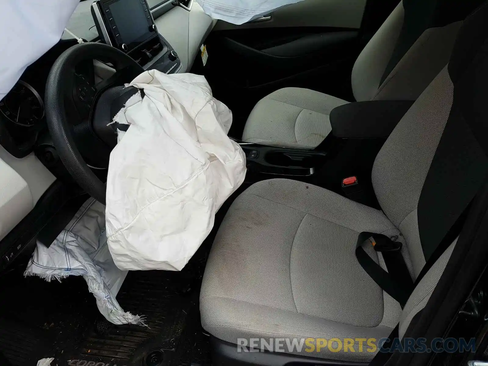 5 Photograph of a damaged car JTDEPRAE7LJ013634 TOYOTA COROLLA 2020