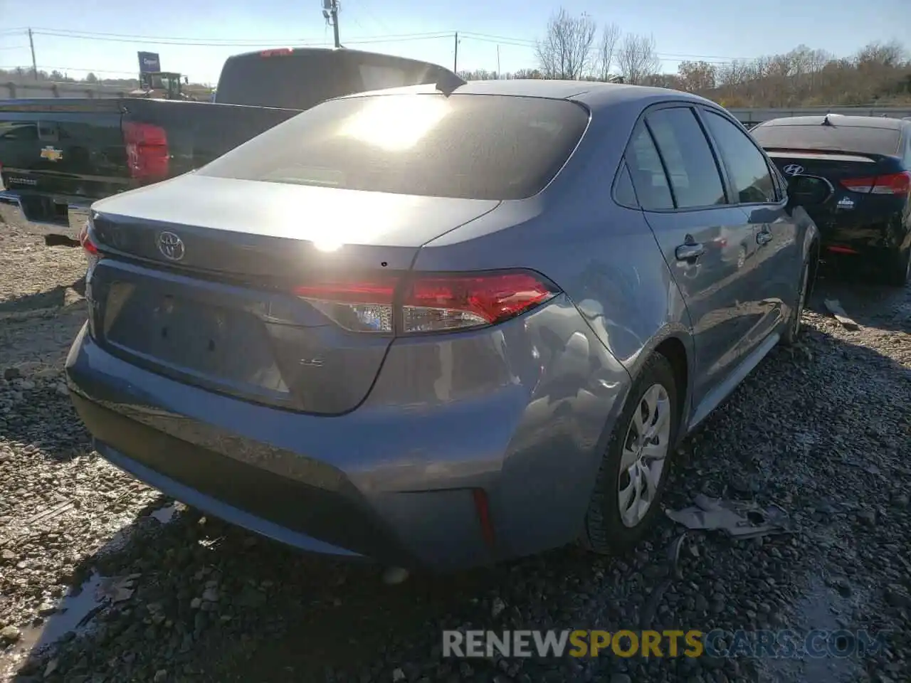 4 Photograph of a damaged car JTDEPRAE7LJ013956 TOYOTA COROLLA 2020