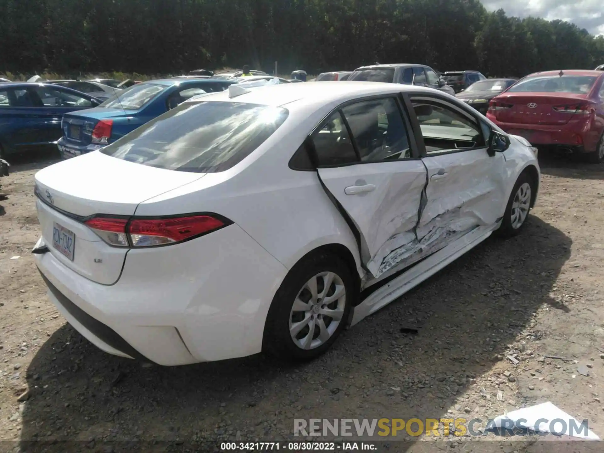 4 Photograph of a damaged car JTDEPRAE7LJ020213 TOYOTA COROLLA 2020