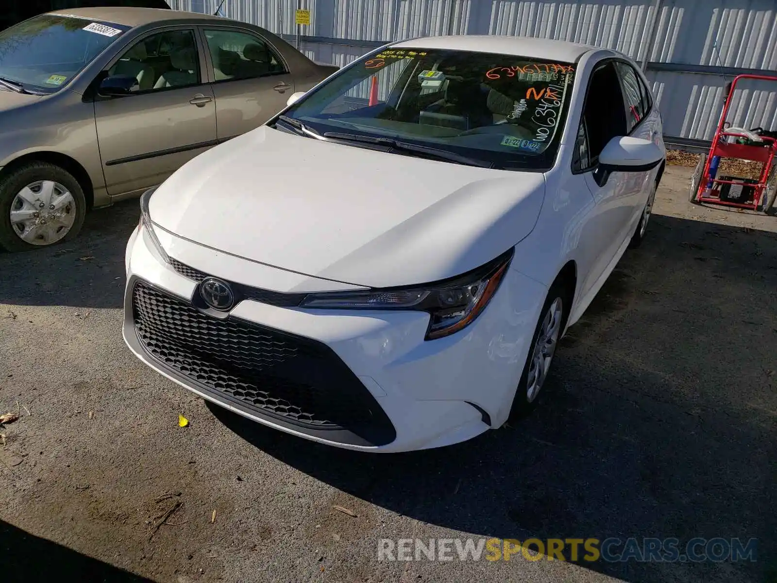 2 Photograph of a damaged car JTDEPRAE7LJ020762 TOYOTA COROLLA 2020