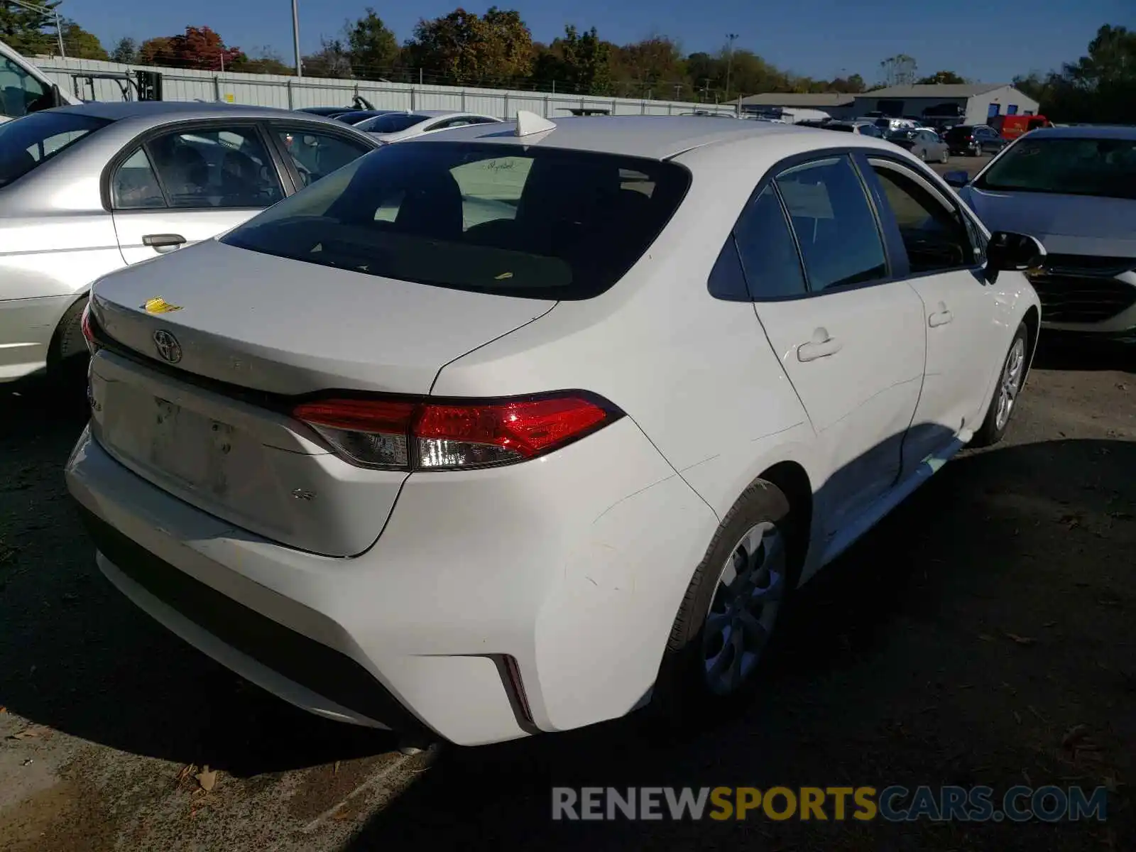 4 Photograph of a damaged car JTDEPRAE7LJ020762 TOYOTA COROLLA 2020