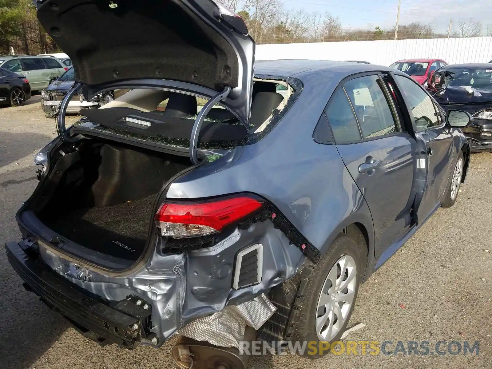 4 Photograph of a damaged car JTDEPRAE7LJ021393 TOYOTA COROLLA 2020