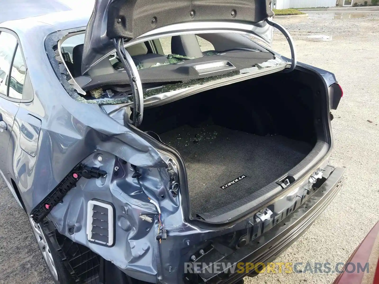 9 Photograph of a damaged car JTDEPRAE7LJ021393 TOYOTA COROLLA 2020