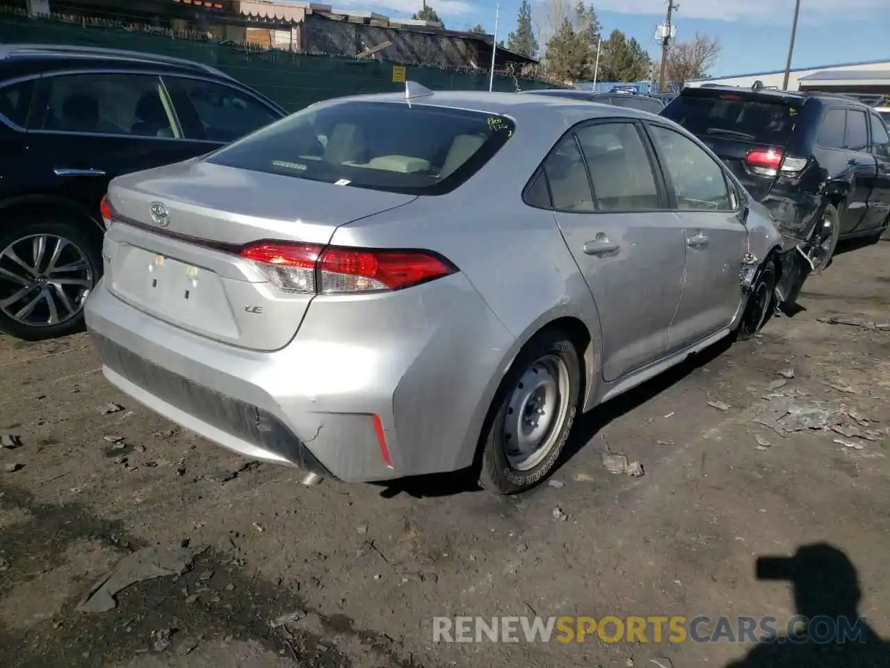 4 Photograph of a damaged car JTDEPRAE7LJ022740 TOYOTA COROLLA 2020