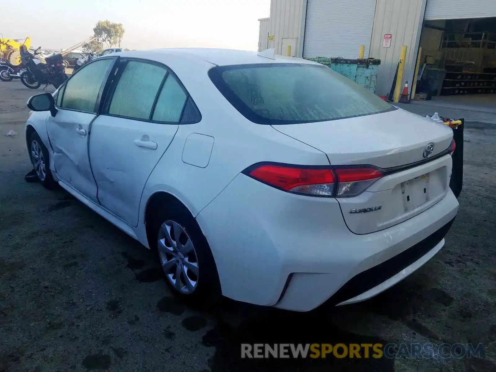 3 Photograph of a damaged car JTDEPRAE7LJ024942 TOYOTA COROLLA 2020