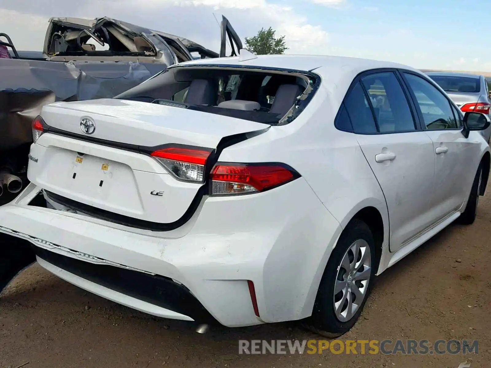 4 Photograph of a damaged car JTDEPRAE7LJ026867 TOYOTA COROLLA 2020