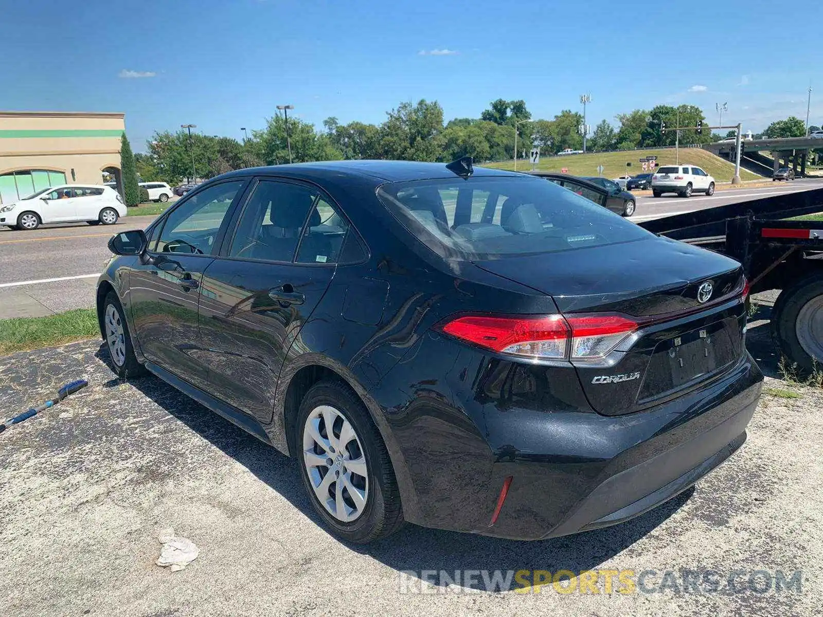 3 Photograph of a damaged car JTDEPRAE7LJ027243 TOYOTA COROLLA 2020