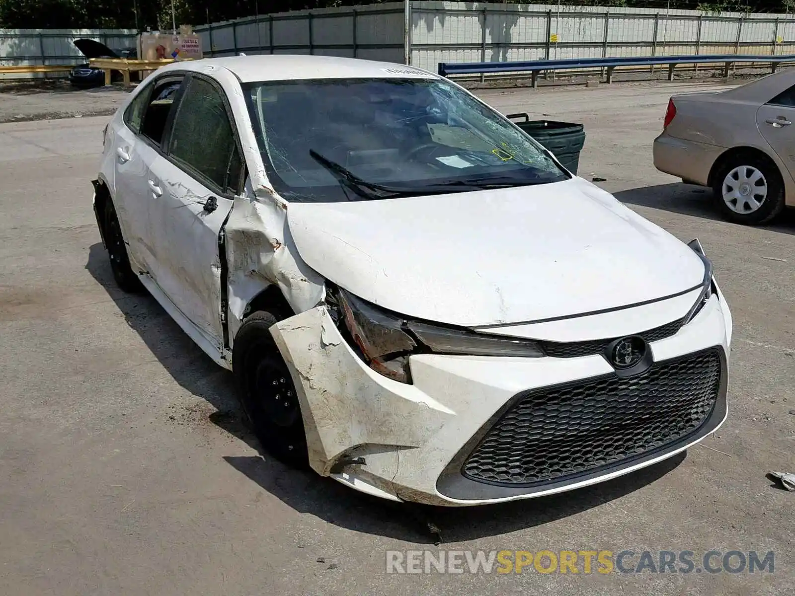 1 Photograph of a damaged car JTDEPRAE7LJ027405 TOYOTA COROLLA 2020