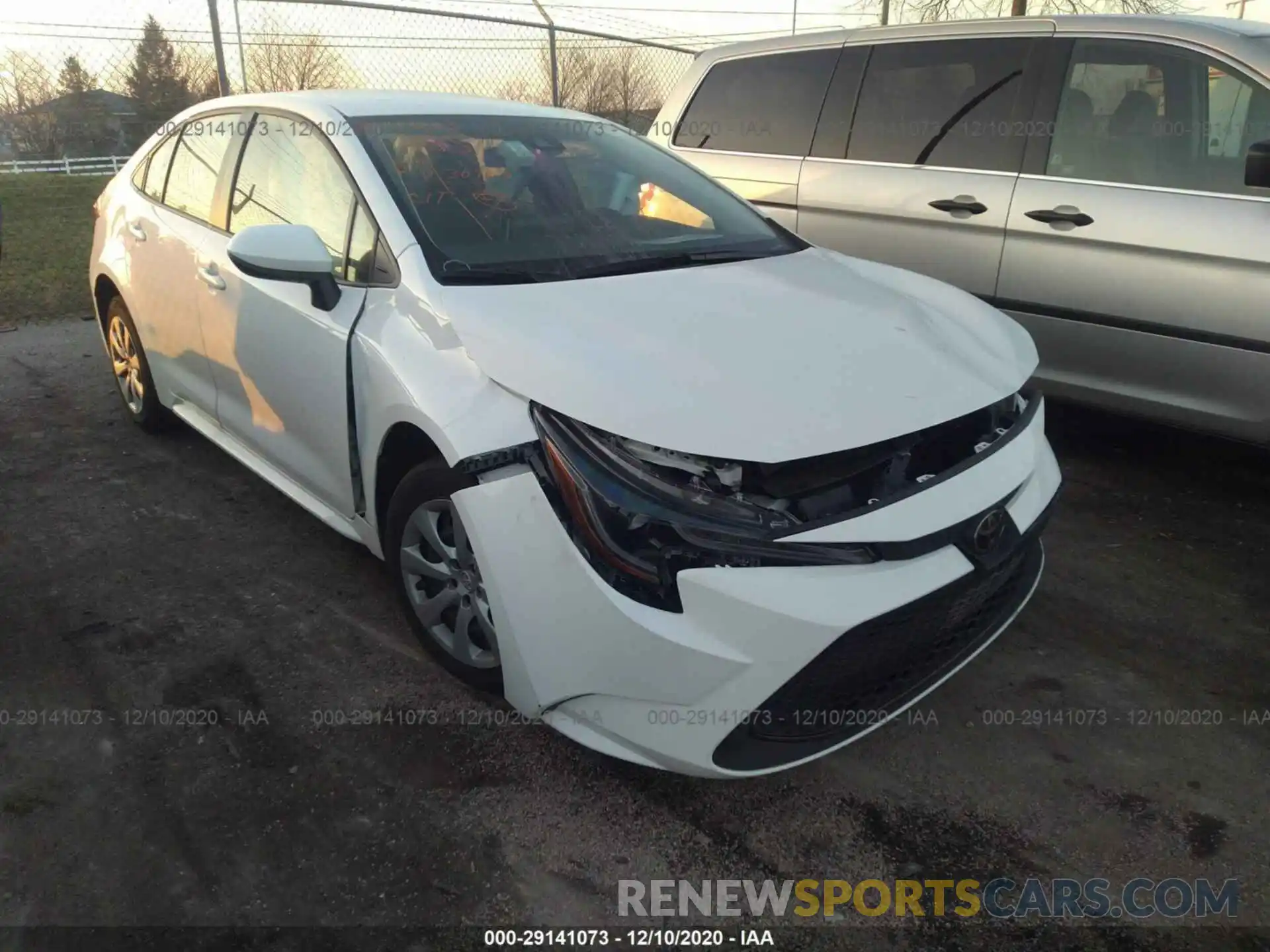 1 Photograph of a damaged car JTDEPRAE7LJ027467 TOYOTA COROLLA 2020