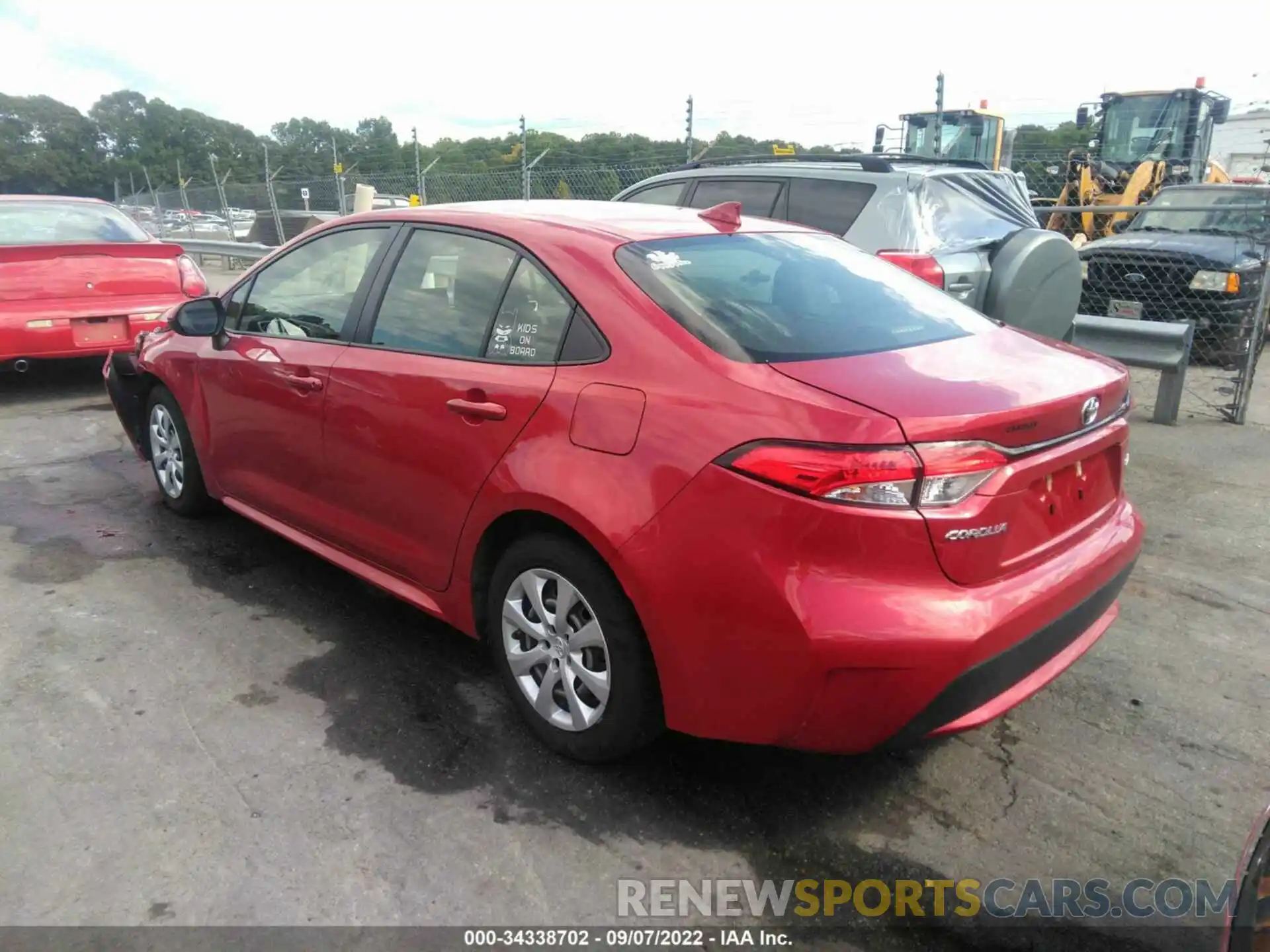 3 Photograph of a damaged car JTDEPRAE7LJ027663 TOYOTA COROLLA 2020