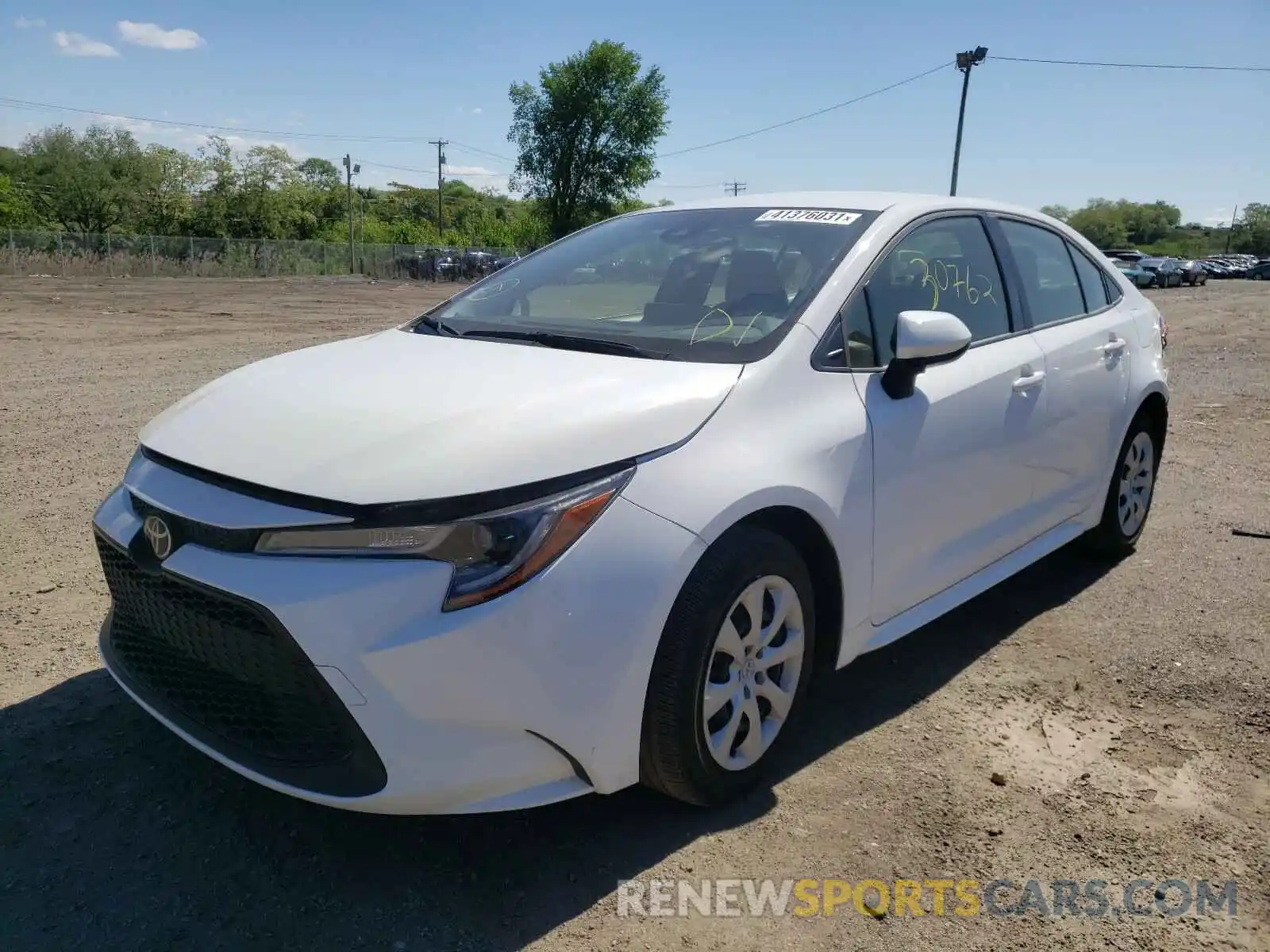 2 Photograph of a damaged car JTDEPRAE7LJ027954 TOYOTA COROLLA 2020