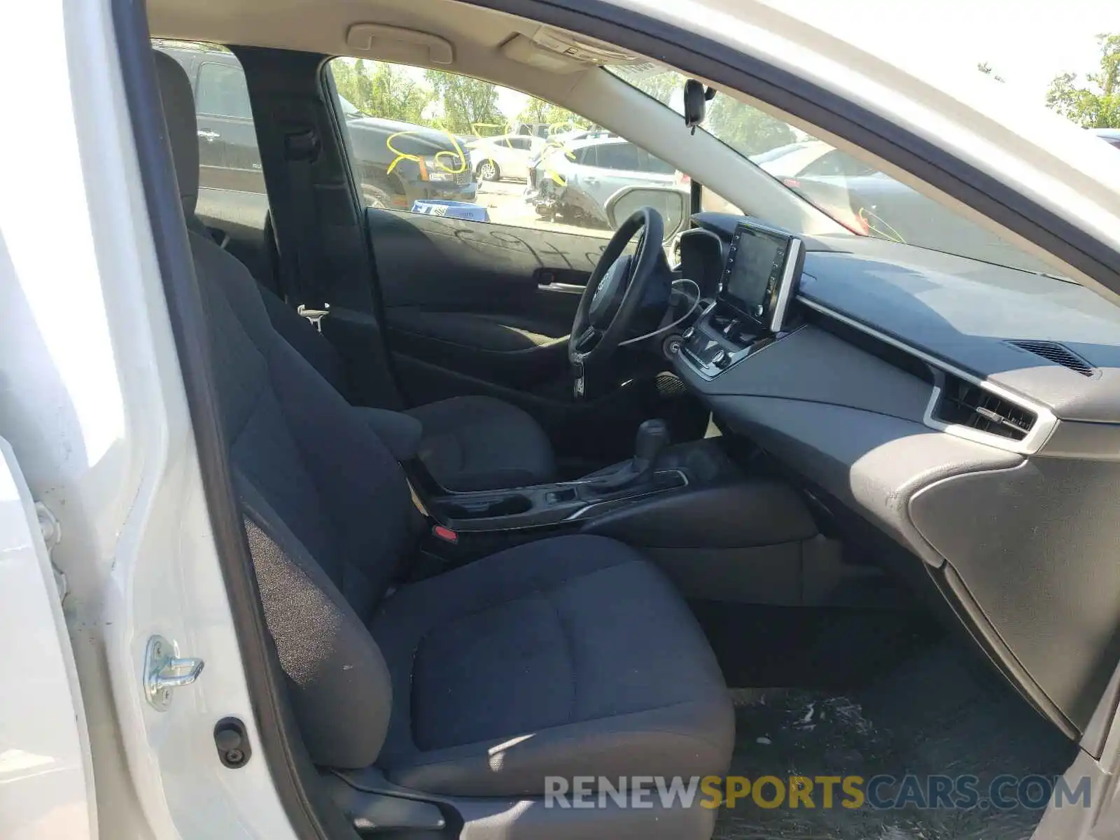 5 Photograph of a damaged car JTDEPRAE7LJ027954 TOYOTA COROLLA 2020