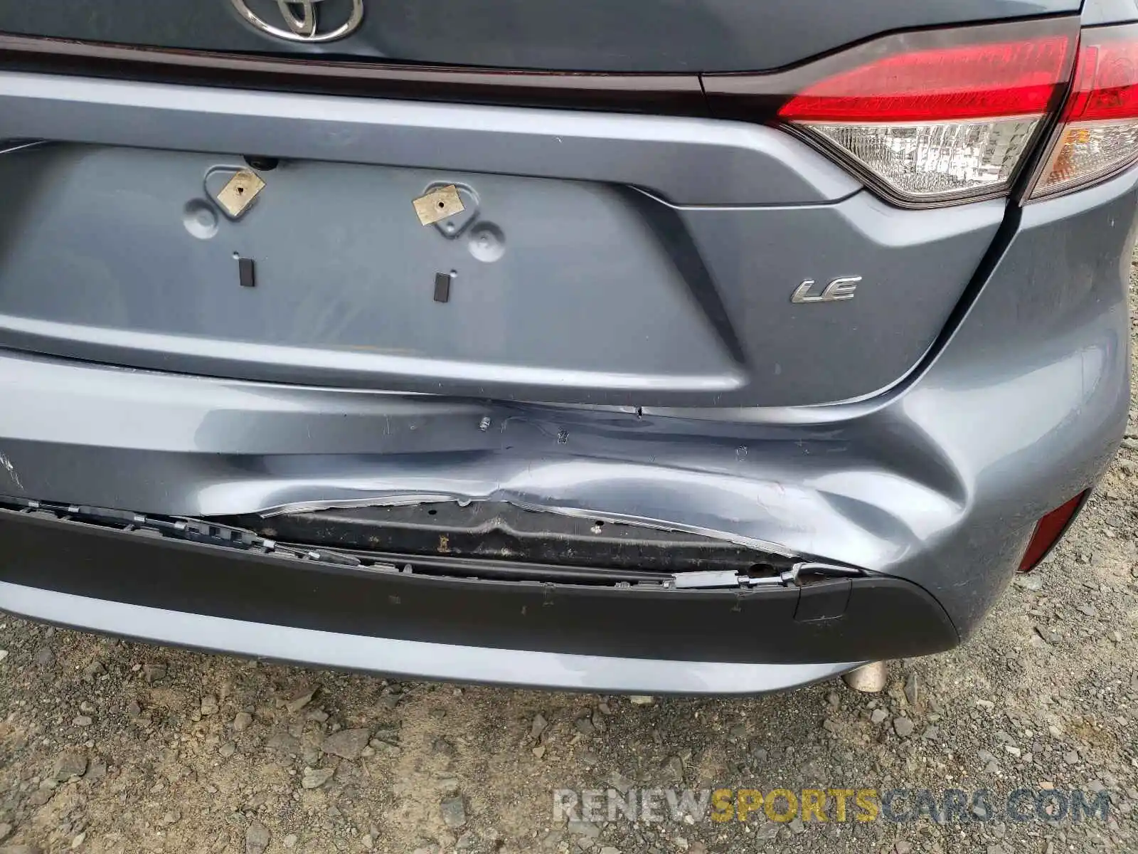 9 Photograph of a damaged car JTDEPRAE7LJ028344 TOYOTA COROLLA 2020