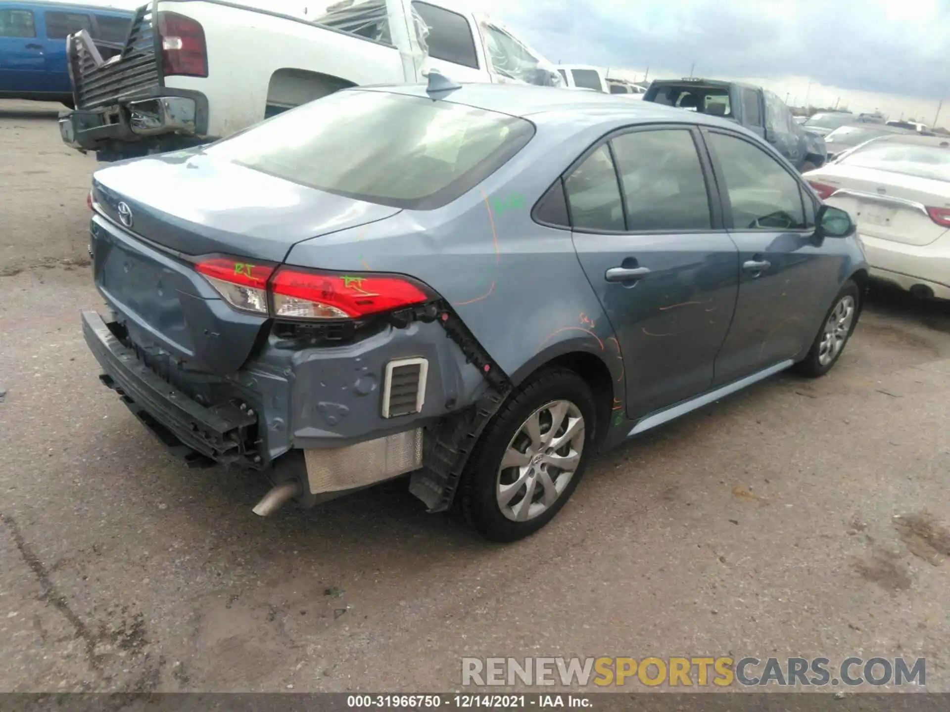 4 Photograph of a damaged car JTDEPRAE7LJ029140 TOYOTA COROLLA 2020