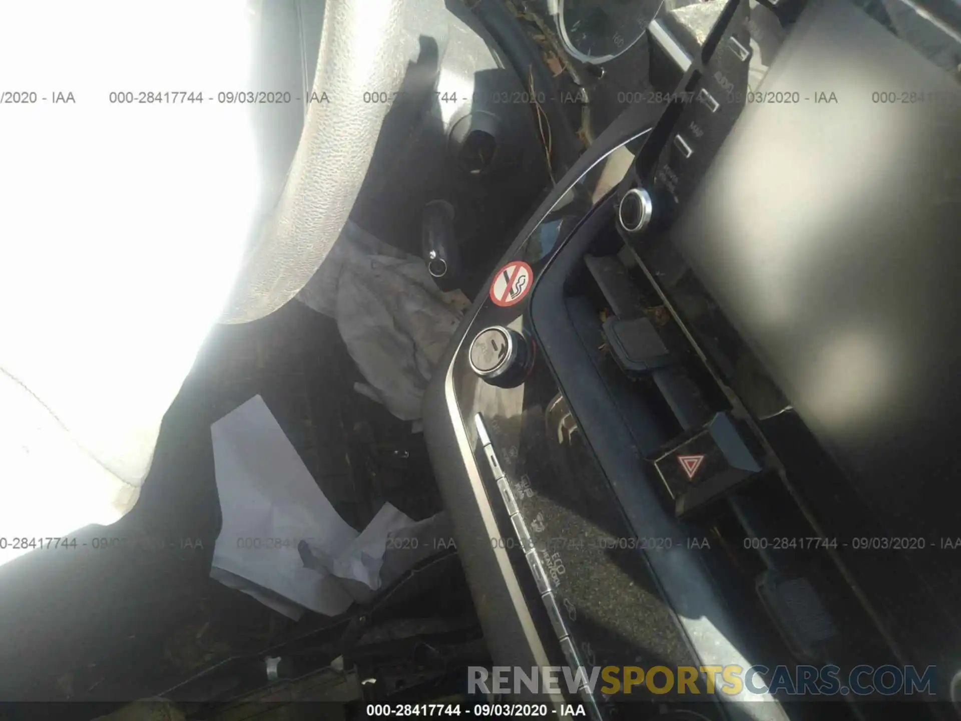 11 Photograph of a damaged car JTDEPRAE7LJ029669 TOYOTA COROLLA 2020