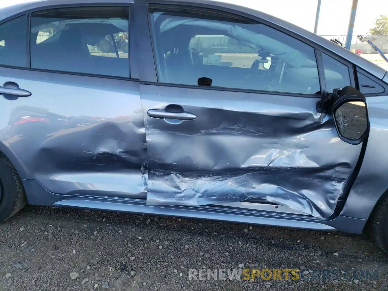 9 Photograph of a damaged car JTDEPRAE7LJ030613 TOYOTA COROLLA 2020