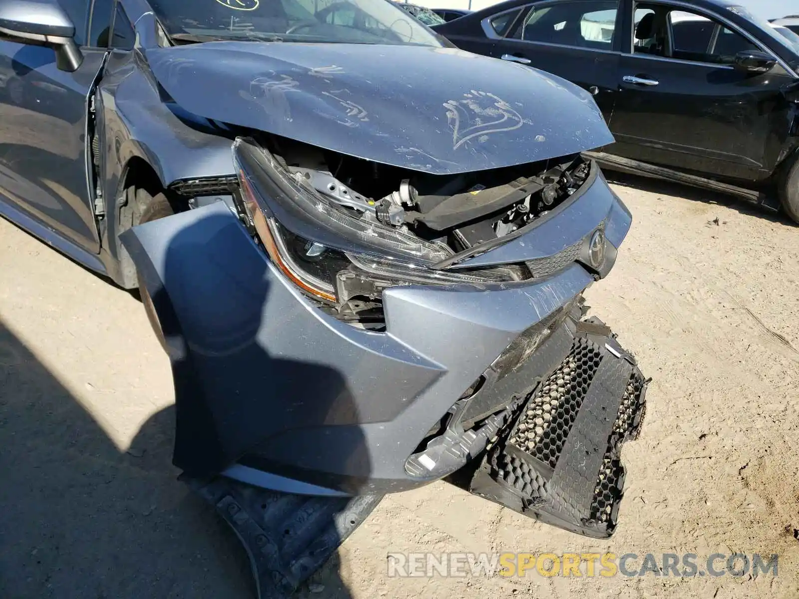 9 Photograph of a damaged car JTDEPRAE7LJ030708 TOYOTA COROLLA 2020