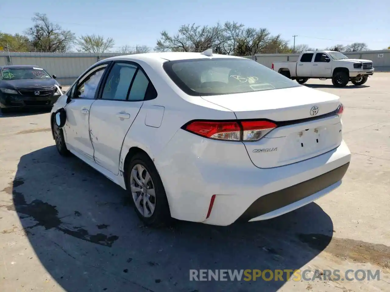 3 Photograph of a damaged car JTDEPRAE7LJ034497 TOYOTA COROLLA 2020