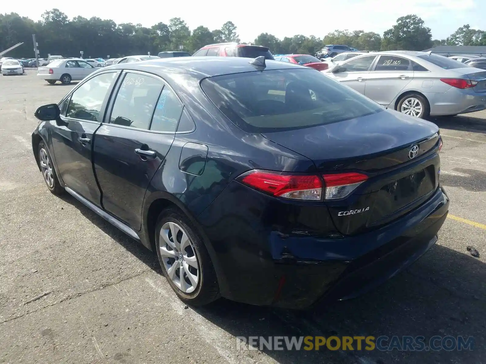 3 Photograph of a damaged car JTDEPRAE7LJ034631 TOYOTA COROLLA 2020