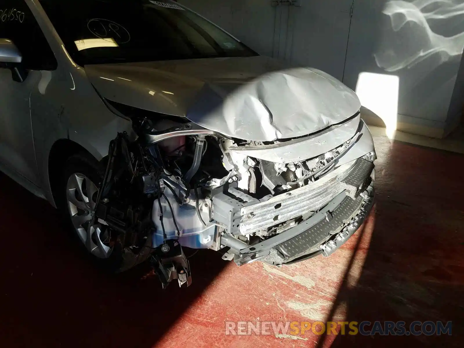 9 Photograph of a damaged car JTDEPRAE7LJ036086 TOYOTA COROLLA 2020