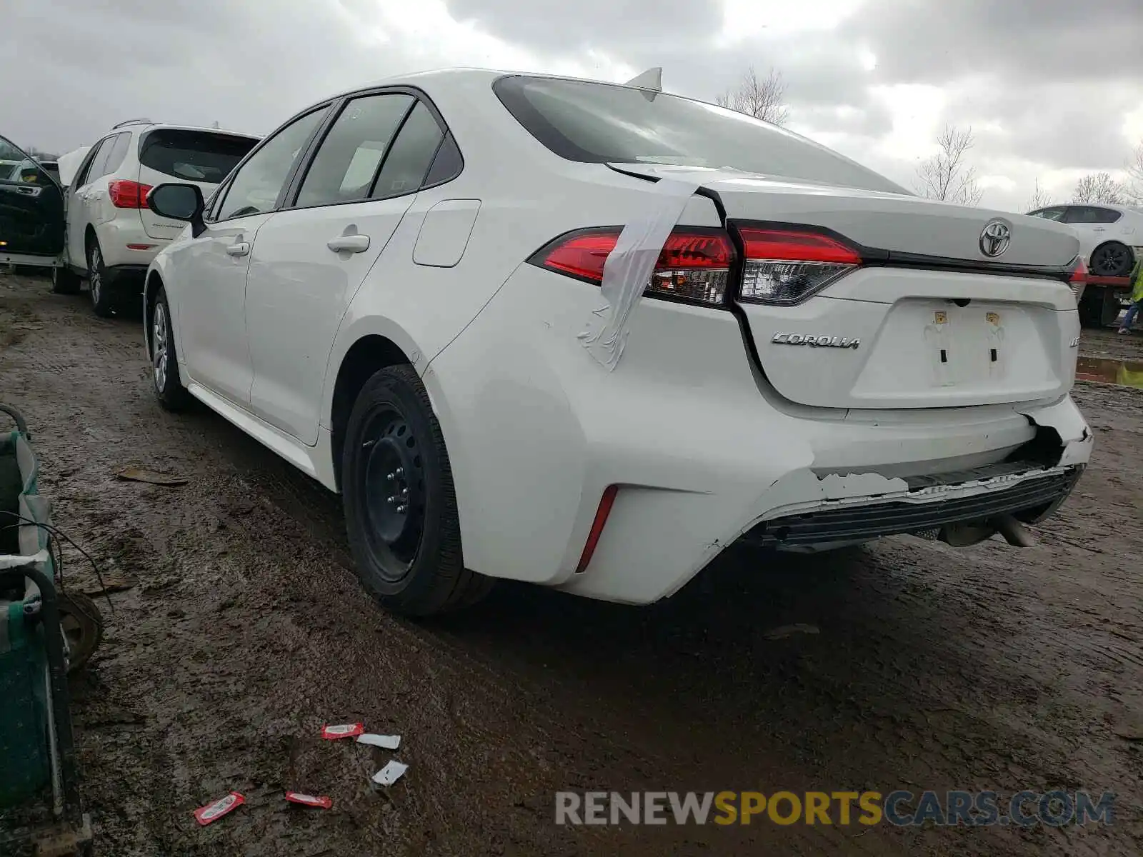 3 Photograph of a damaged car JTDEPRAE7LJ036170 TOYOTA COROLLA 2020