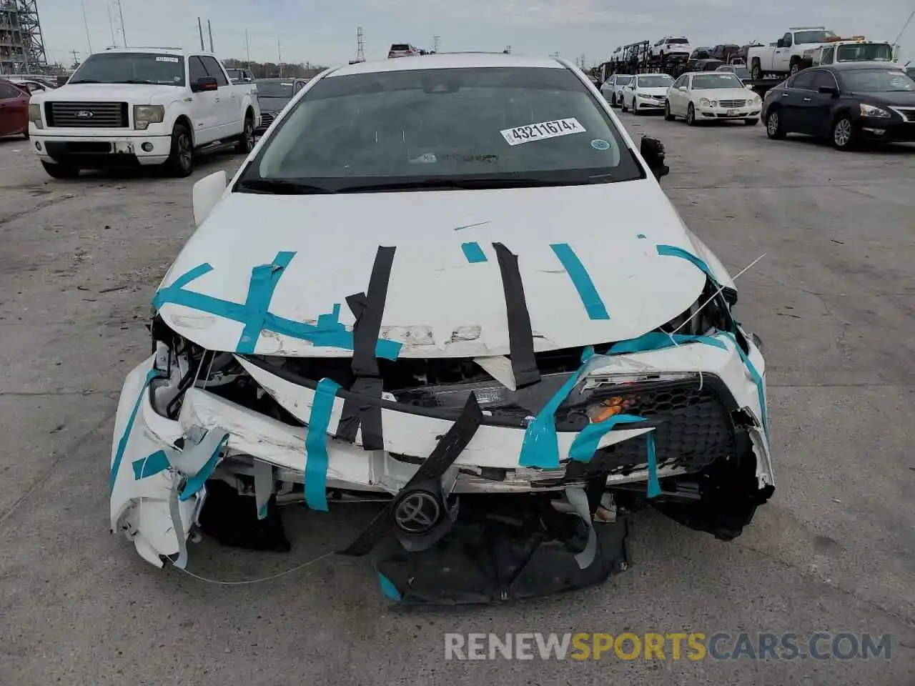 5 Photograph of a damaged car JTDEPRAE7LJ036430 TOYOTA COROLLA 2020