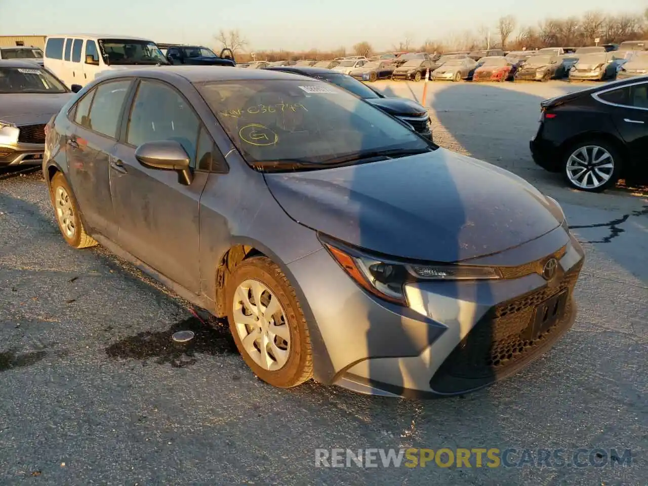 1 Photograph of a damaged car JTDEPRAE7LJ036749 TOYOTA COROLLA 2020