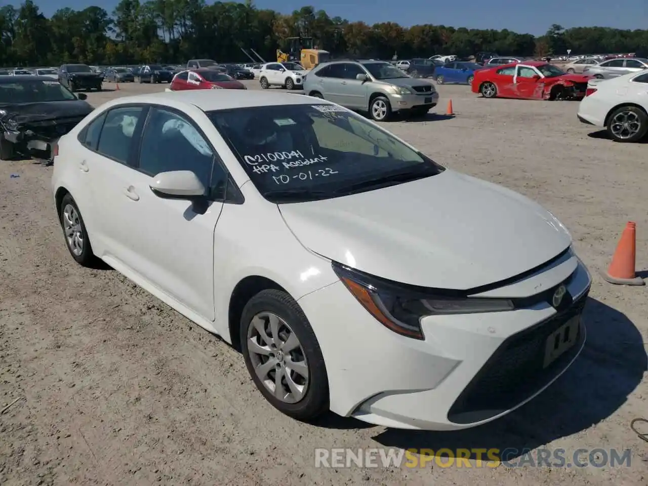 1 Photograph of a damaged car JTDEPRAE7LJ037156 TOYOTA COROLLA 2020