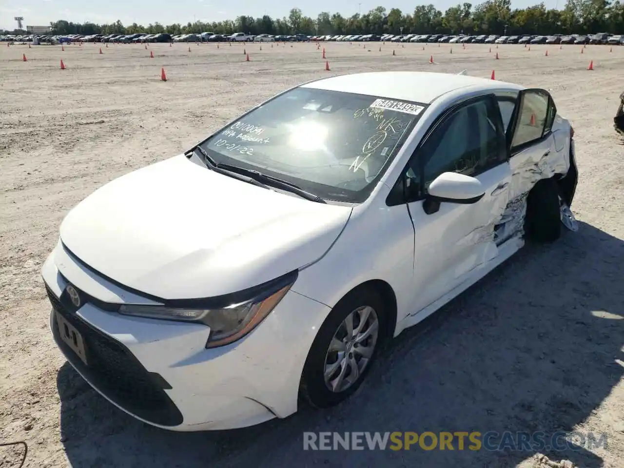 2 Photograph of a damaged car JTDEPRAE7LJ037156 TOYOTA COROLLA 2020