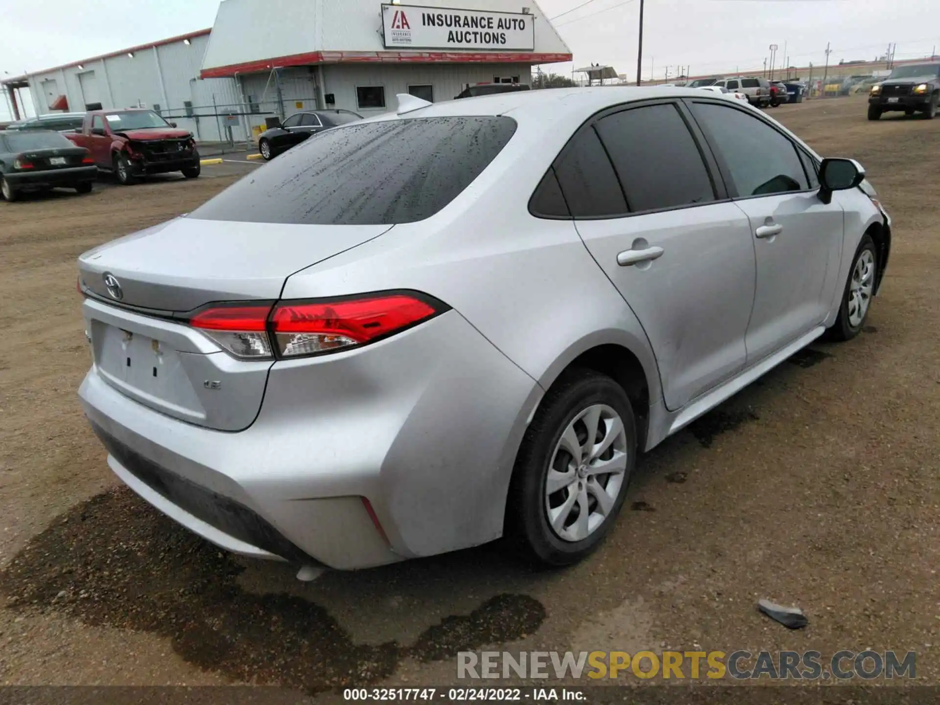 4 Photograph of a damaged car JTDEPRAE7LJ037867 TOYOTA COROLLA 2020