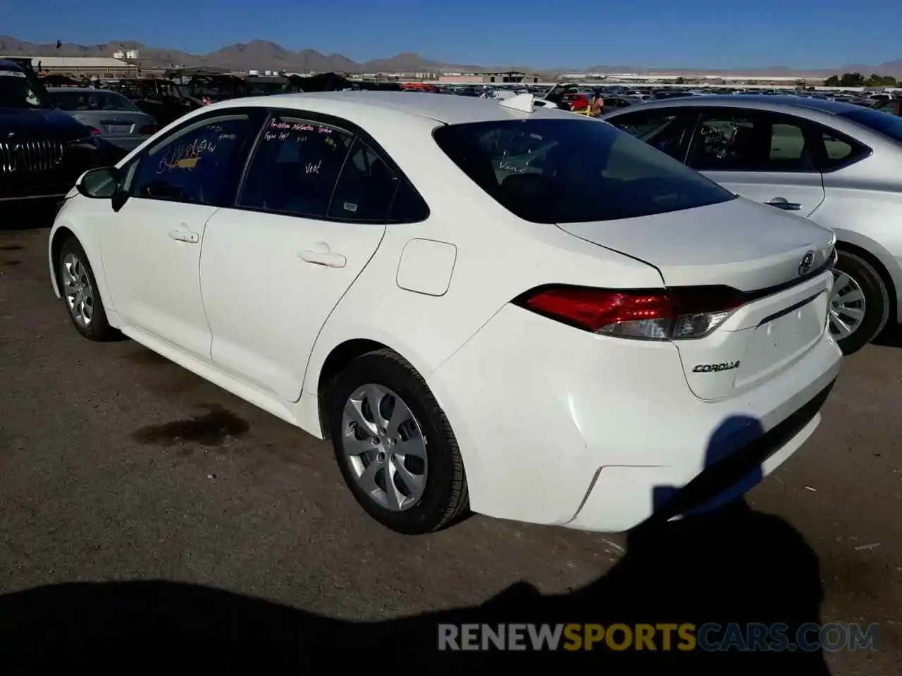 3 Photograph of a damaged car JTDEPRAE7LJ037965 TOYOTA COROLLA 2020