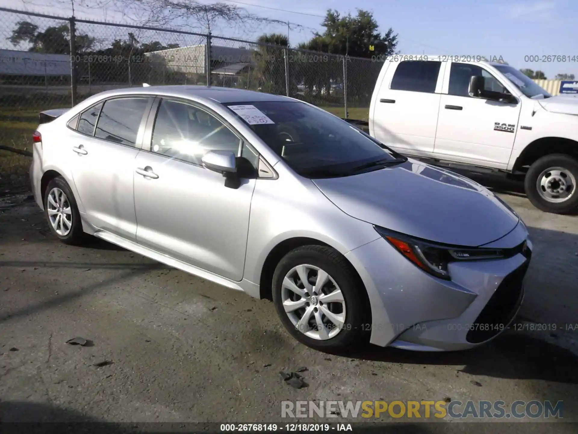 1 Photograph of a damaged car JTDEPRAE7LJ037979 TOYOTA COROLLA 2020