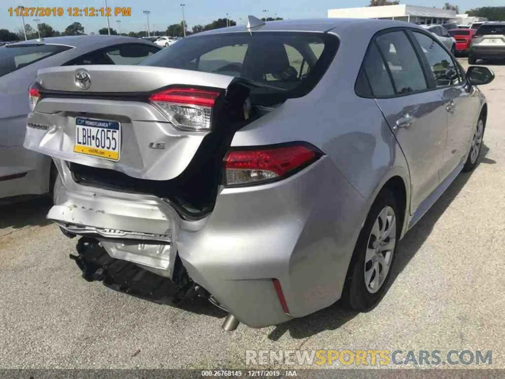 17 Photograph of a damaged car JTDEPRAE7LJ037979 TOYOTA COROLLA 2020