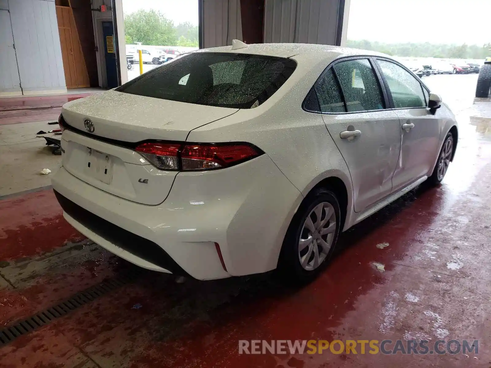 4 Photograph of a damaged car JTDEPRAE7LJ038789 TOYOTA COROLLA 2020