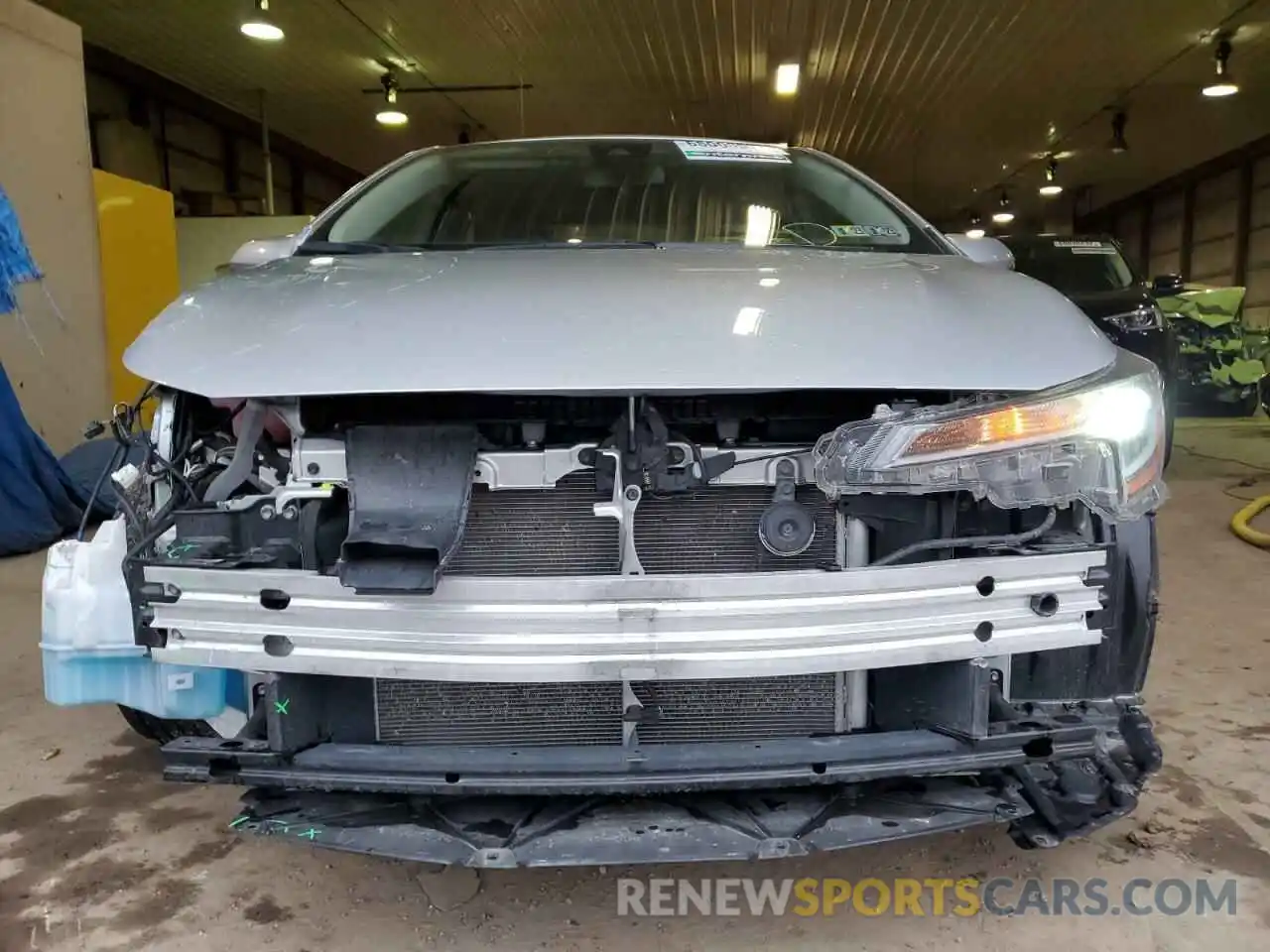 5 Photograph of a damaged car JTDEPRAE7LJ038792 TOYOTA COROLLA 2020