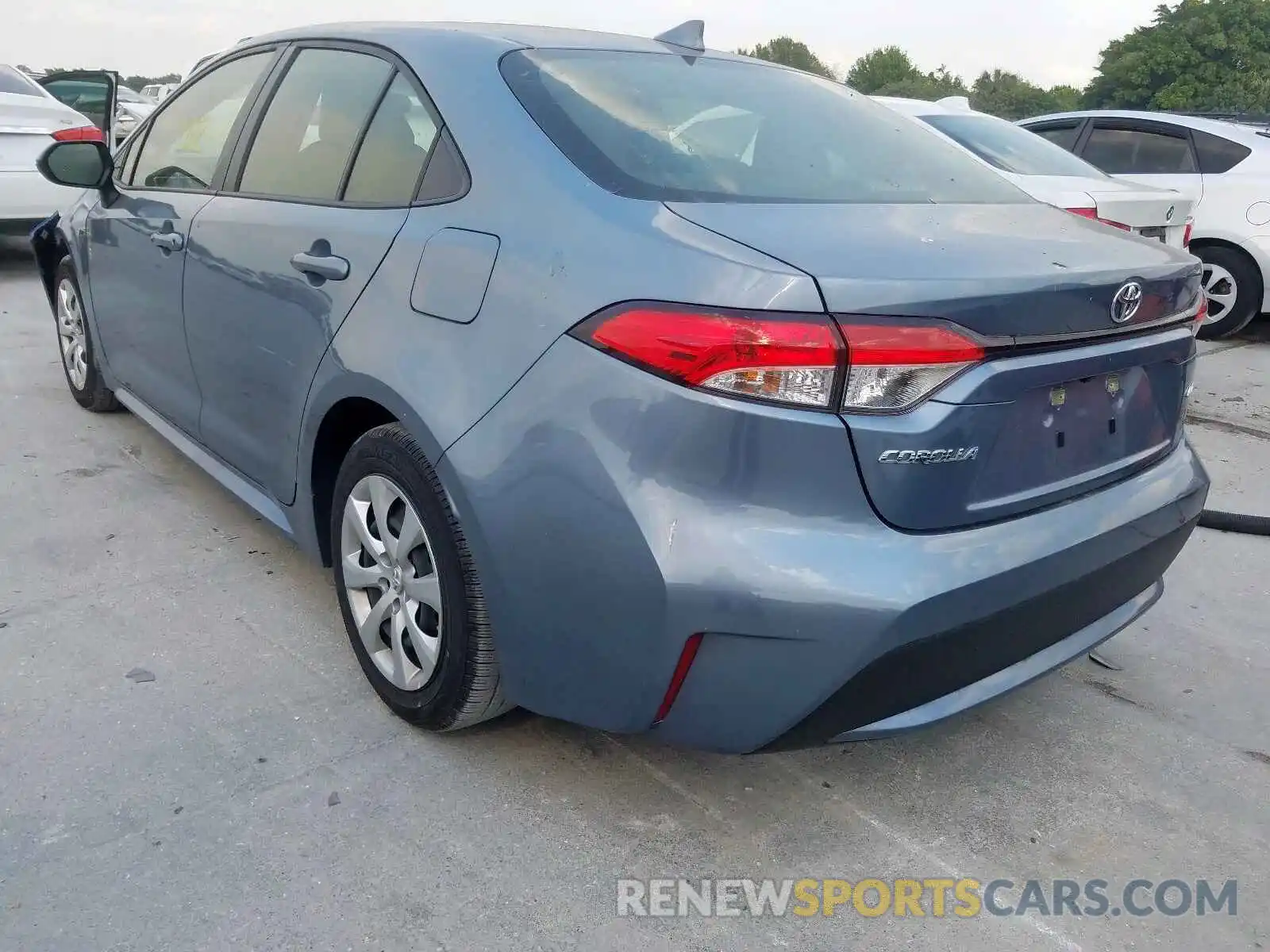 3 Photograph of a damaged car JTDEPRAE7LJ038856 TOYOTA COROLLA 2020