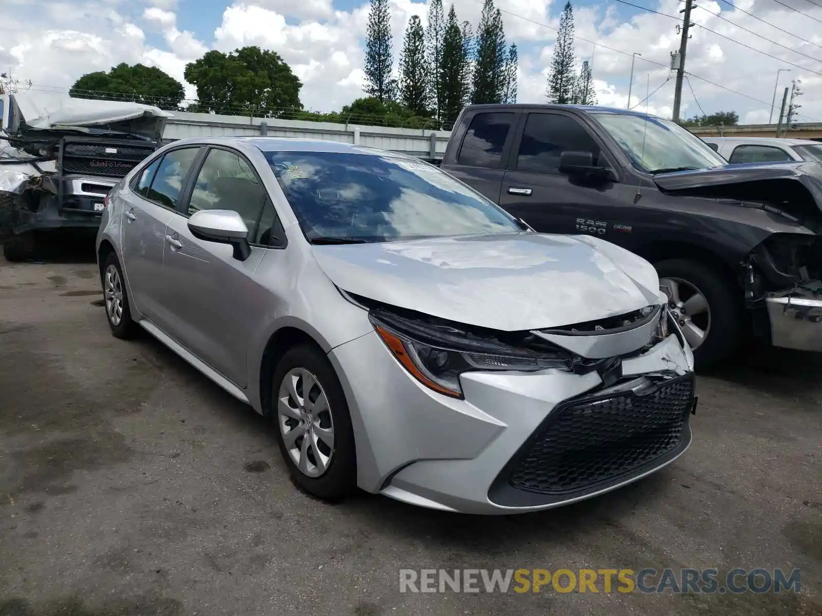 1 Photograph of a damaged car JTDEPRAE7LJ039263 TOYOTA COROLLA 2020