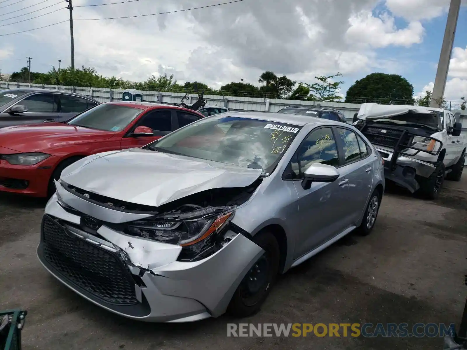 2 Photograph of a damaged car JTDEPRAE7LJ039263 TOYOTA COROLLA 2020